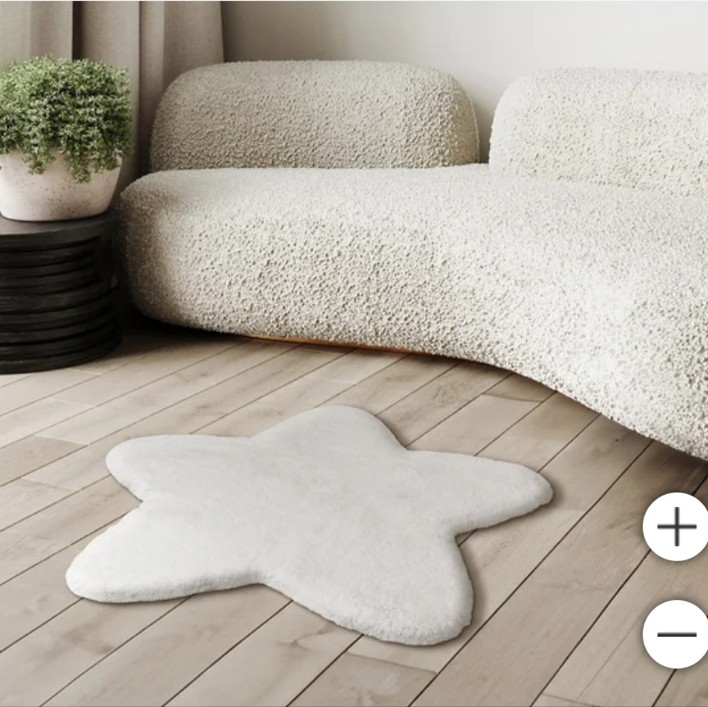(Ew)Mon Chateau Faux Fur shaped Star rug